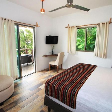 Suites Pancho Villas Bacalar - Lagoon View Eksteriør billede